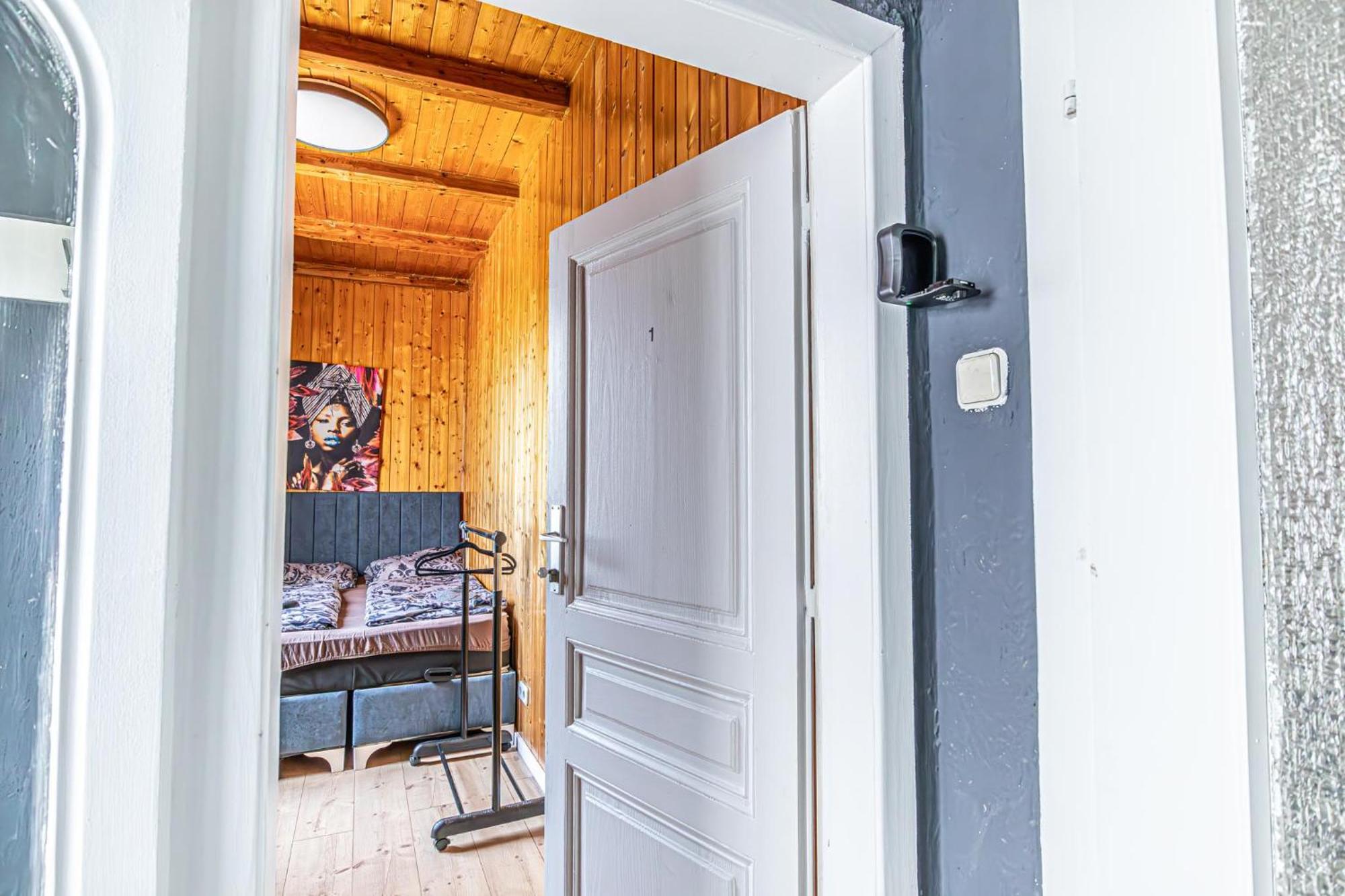 Comfy Rooms In Shared Villa With Terrace And Garden Wien Ngoại thất bức ảnh